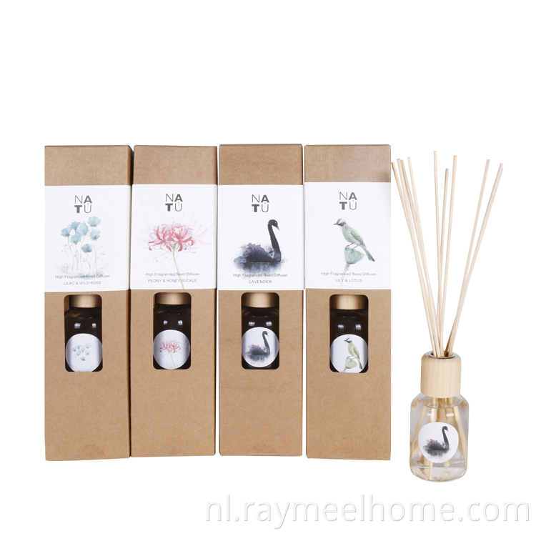Milieuvriendelijke groothandel glazen fles aroma geurende etherische olie riet geur diffusers met rotan sticks